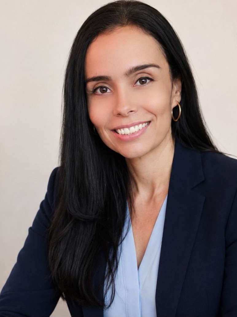 Alexa — co-founder of Camlimari Academy Corp.